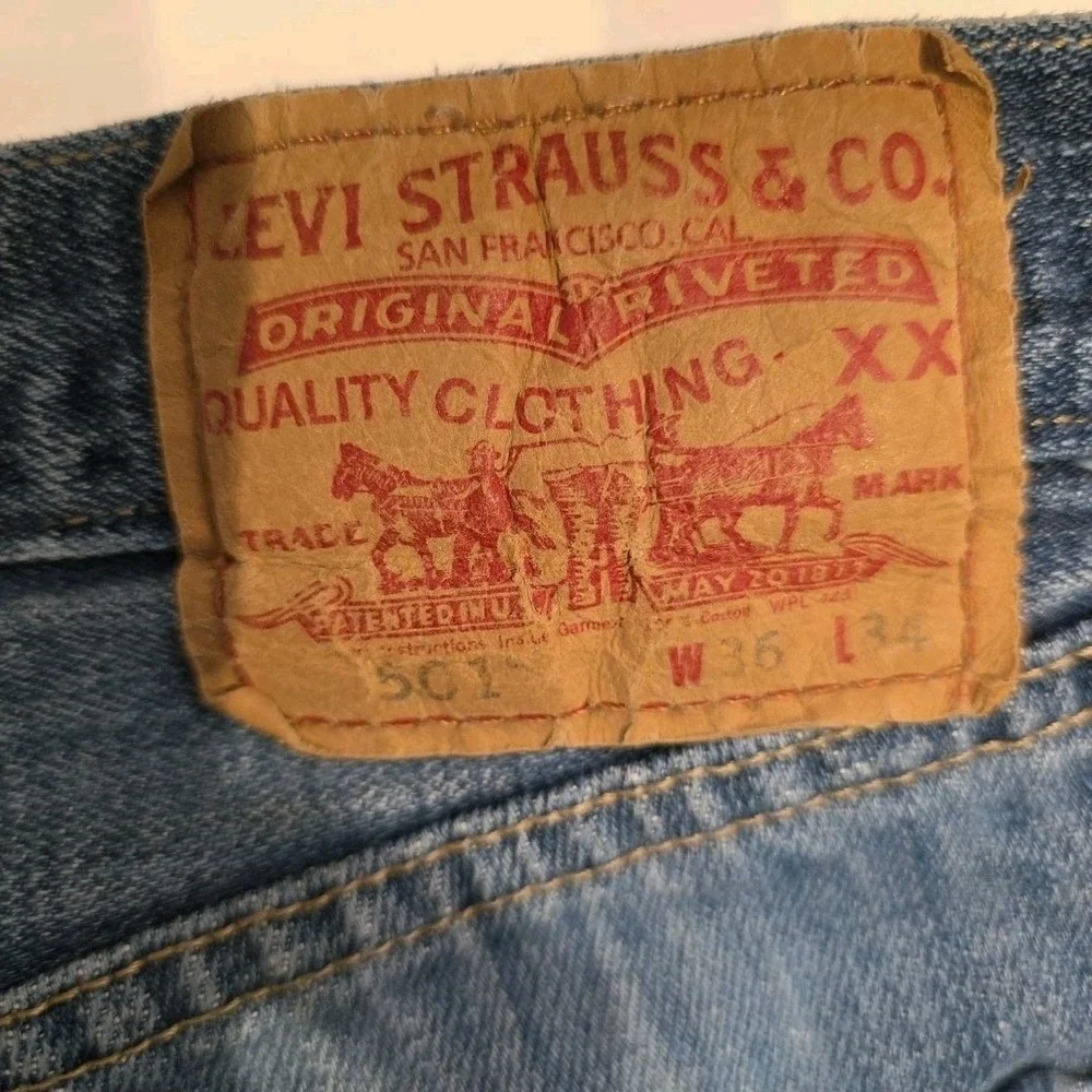 Levis 501‎ Jeans Mens 36x34 Mid Rise Straight Leg Button Medium Wash Denim Blue